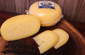 QUEIJO COLONIAL MEIA CURA POSSAMAI 700G