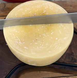 QUEIJO PARMESÃO MARANATA BRONZE PEÇA INTEIRA 100 DIAS 5KG