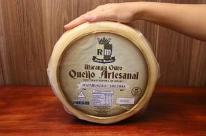 QUEIJO PARMESÃO MARANATA OURO PEÇA INTEIRA 9 MESES 5KG