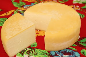 QUEIJO CANASTRA DA SANTA PREMIADO OURO - 1 KG