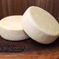 KIT VALE DA CANASTRA - 2 QUEIJO CANASTRA 700 CADA E 1 CACHAÇA ARTESANAL 670ML